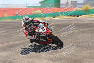 media/Jun-05-2022-WERA (Sun) [[64b01df28d]]/Race 13 senior superbike/